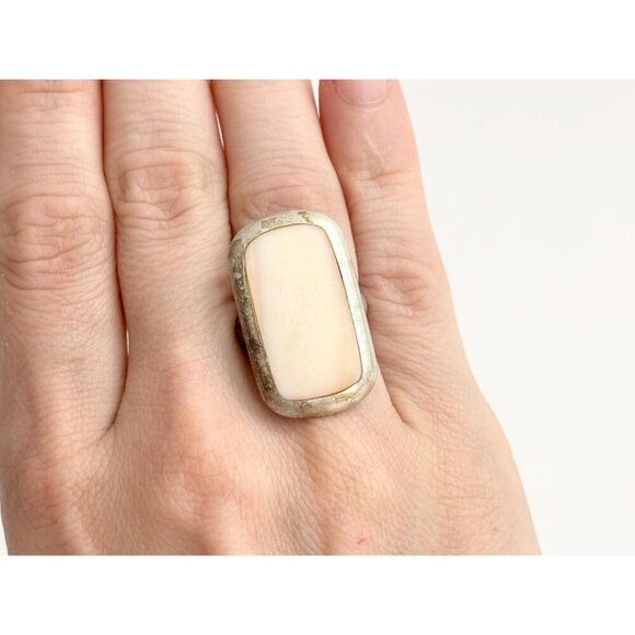 Mother of Pearl Rectangular Minimalist Sterling Silver Vintage Ring - sz 6.75 - Picture 8 of 10